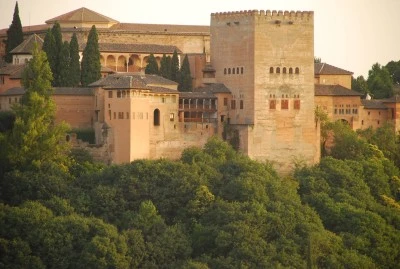 Castillo de Alhambra en Granada: Un palacio de ensueño