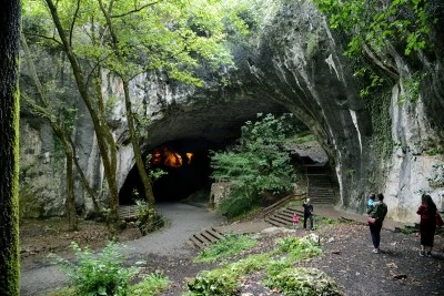 Refugios para brujas: Escapadas misteriosas en la naturaleza