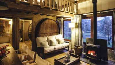 Bodegas y alojamientos: Escapadas con vino