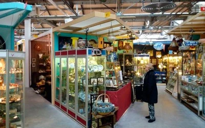 Coleccionista: Alojamientos en mercados de antigüedades