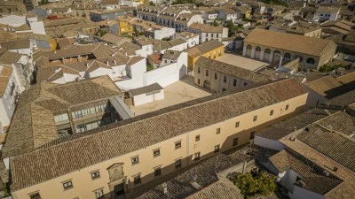 Jesuitas: Alojamientos en antiguos colegios