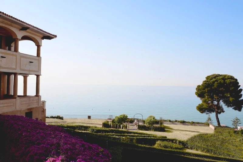 Santa Romana Apartments, Suites & Events