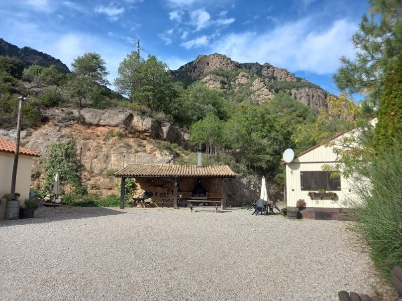 Allotjaments Llosa del Cavall