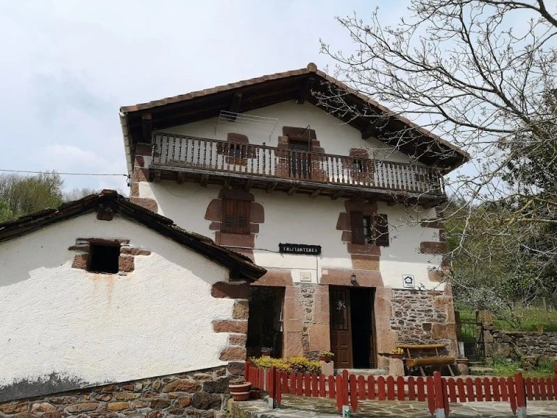 Casa Rural Tristantenea ( 24 A 28 Personas )