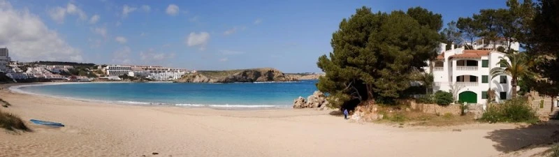 Apartamentos Jardín Playa en Menorca. Alquiler apartamentos turísticos