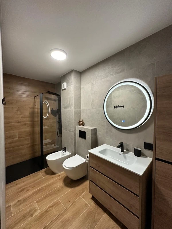 www.golden-apartment.com