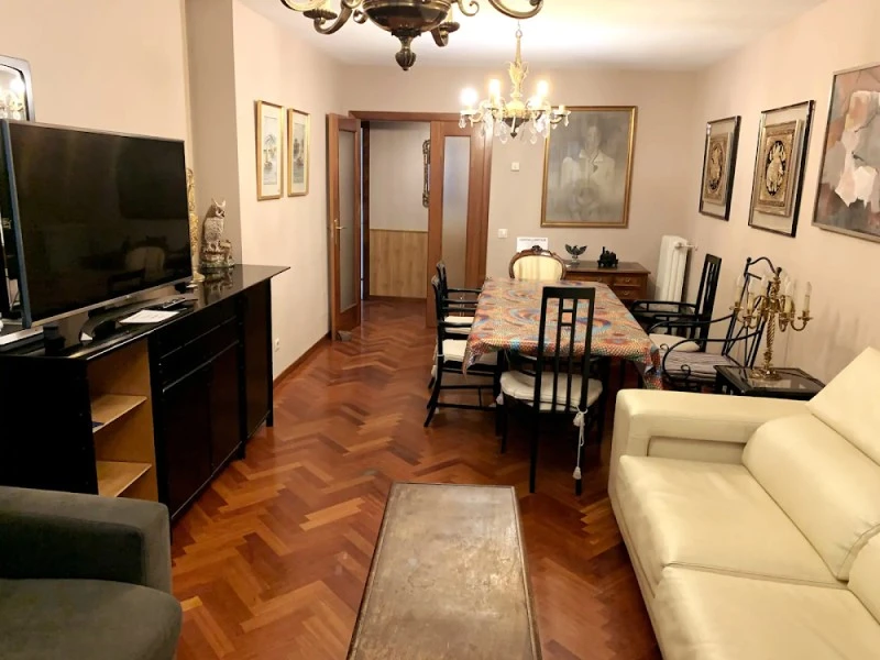 Apartamento - Vivienda Uso Turístico Torr Zona Caja Mágica - Madrid
