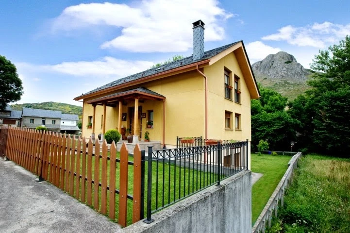 Casa Rural El Aposento De Babia
