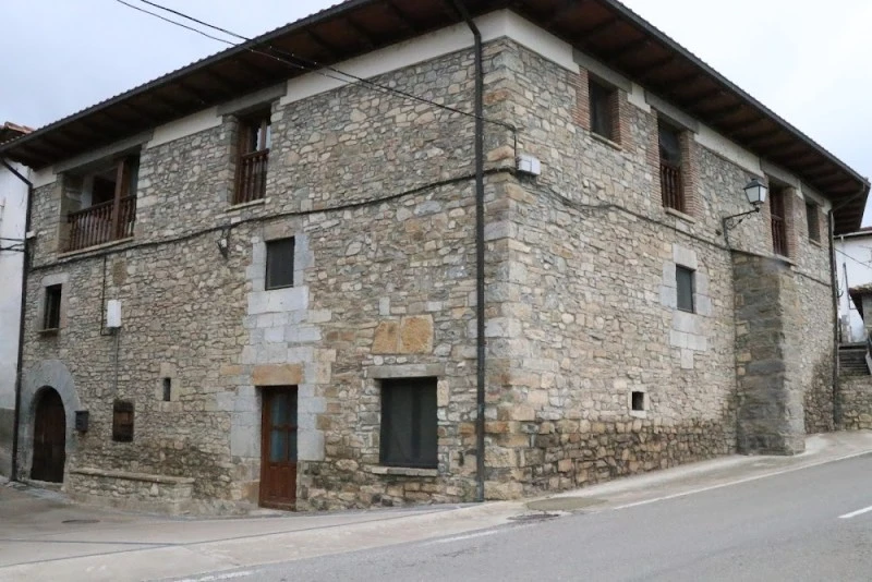 Apartamentos &Barbacoa Casa Borro en el Pirineo (Jacetania/Valle de Roncal)