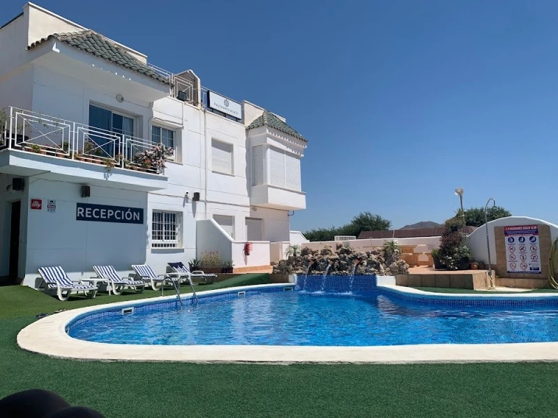 Apartamentos Palomares Beach
