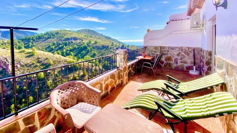APARTAMENTOS TURÍSTICOS AXARQUIA 1