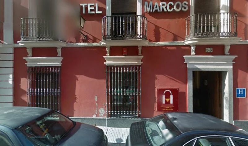 APARTAMENTOS TURISTICOS BADAJOZ S.L