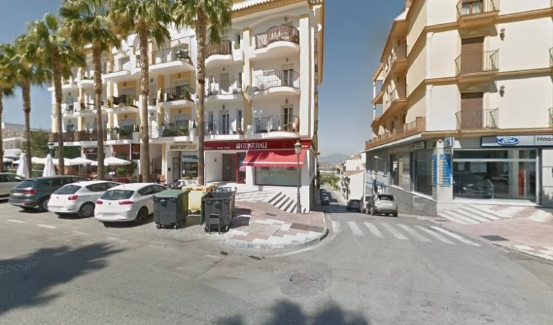 Calle Lirios