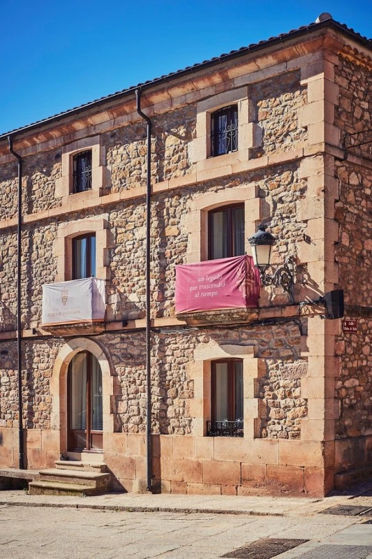 Casa Palacio Reina de Tardajos Vinuesa