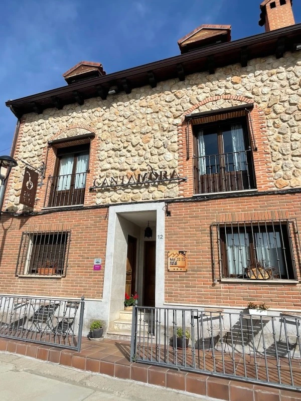 Casa rural Cantamora, Real y Trinquete