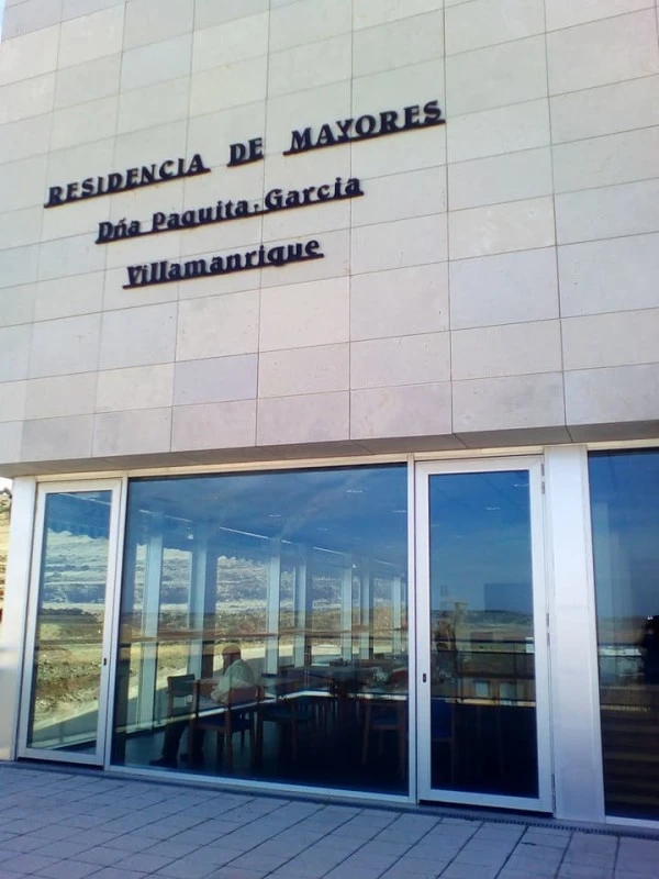Centro Residencial Doña Paquita García. Asociación Edad Dorada Mensajeros de la Paz CLM-Galicia