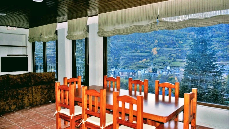 El Mirador Borda Paisan