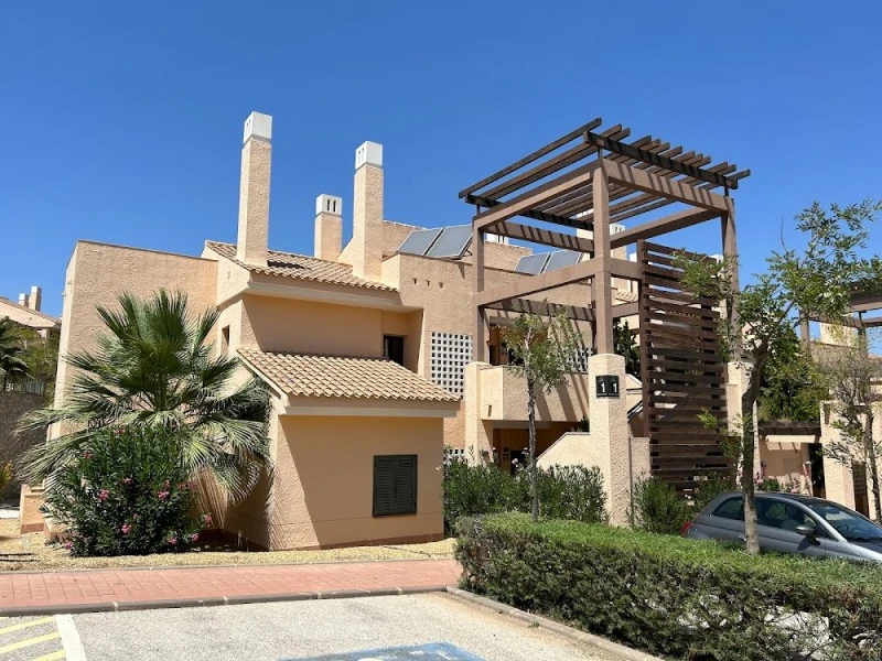 El Oasis apartments