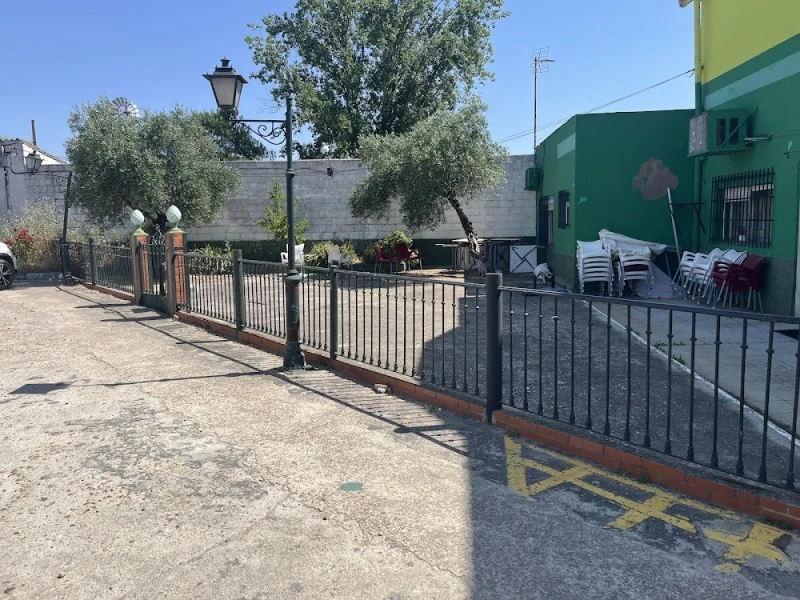 Hostal-Albergue de peregrinos - Los Olivos
