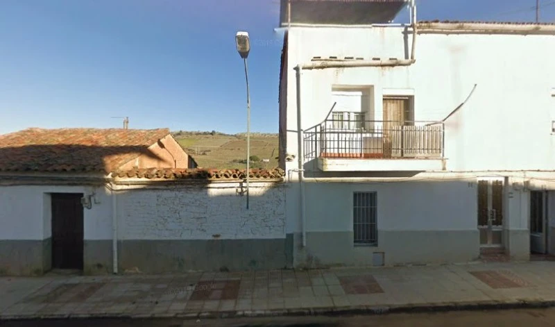 La bienvenida L