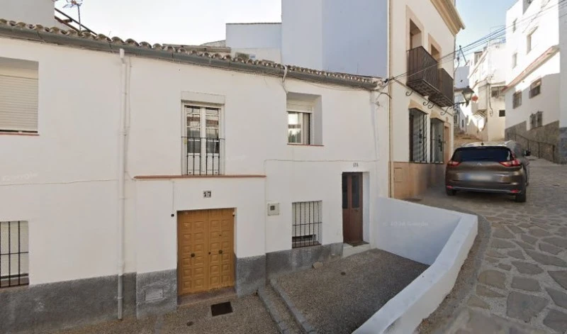 La Casa Escondite