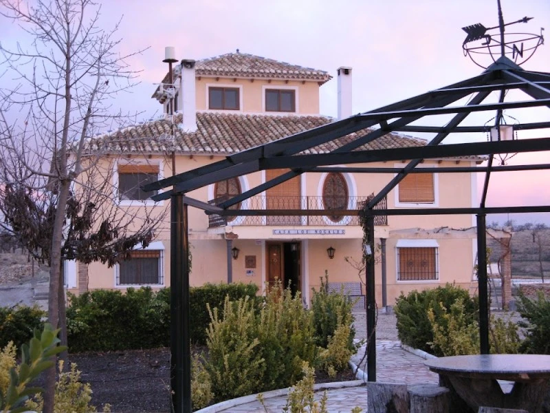 NOGALTUR SL. Cortijo los Nogales