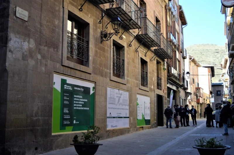 Residencia Palacio de Rodezno (ASPRODEMA-RIOJA)