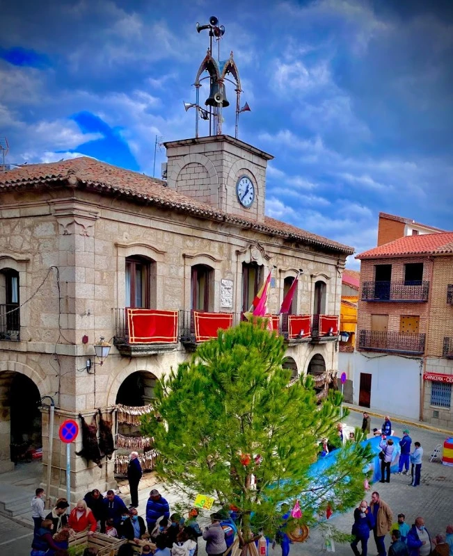 ALOJAMIENTO TOLEDO HOSTAL ROYAL ALMOROX