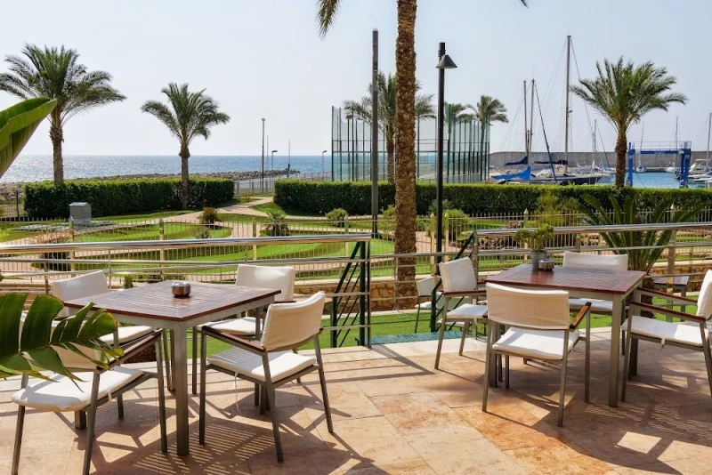 Senator Águilas Hotel