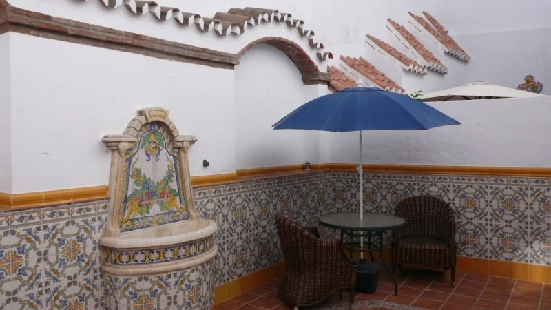 Tipica Casa En Frigiliana con patio y terraza