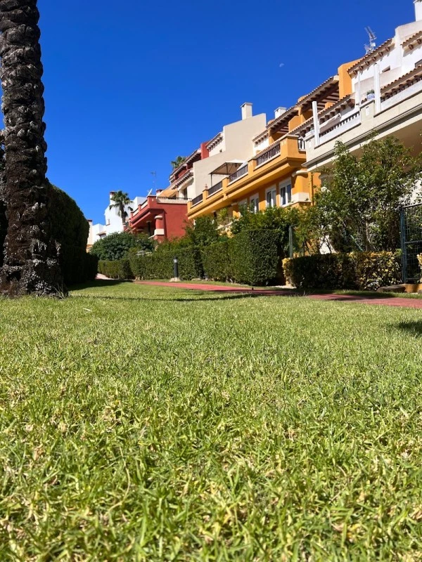 Urbanización marina esuri