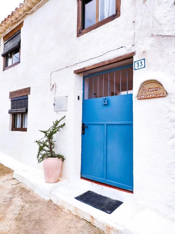La Cueva Blanca