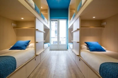 Mola! Hostel & Suites Madrid