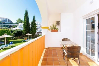 Apartamentos Almoraide Nerja