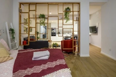 Romea Suites