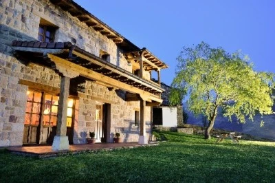 La Casa De Bustantegua