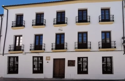 Puerta de la Ribera Suites