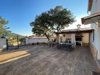 APARTAMENTOS TURÍSTICOS RURALES ENTRESIERRAS