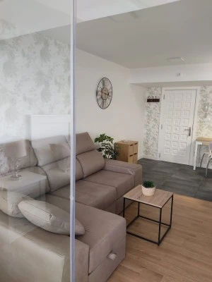Apartamento pequeño, coqueto y céntrico