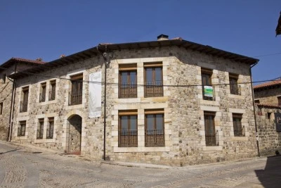 Apartamentos La Fragua