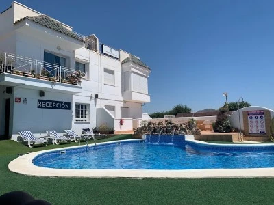 Apartamentos Palomares Beach