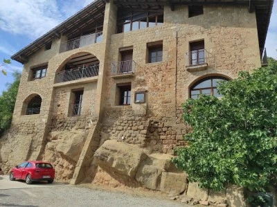 Allotjament castell de Biosca