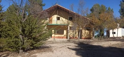 Camping La Fuentezuela de Aýna