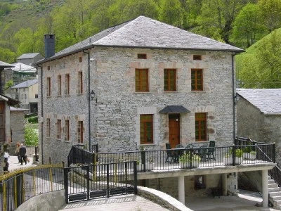 Casa da Ponte