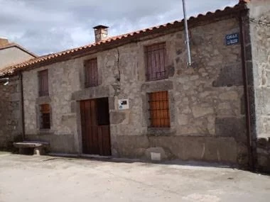 CASA RURAL LA CALZADA DE LA PLATA