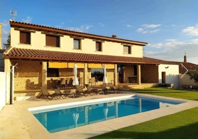 Casa Rural La Tarara