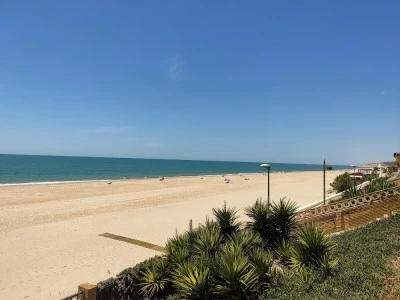 A LA ORILLA DEL MAR. Apartamentos San Fracisco Matalascañas