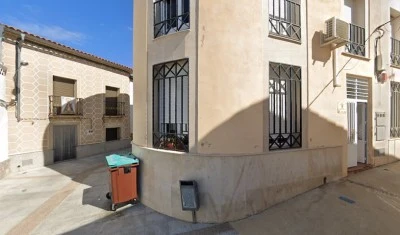 Hogar Club Con Pisos Tutelados