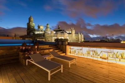 VEINTIUNO Emblematic Hotels
