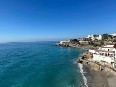 Nerja Decide